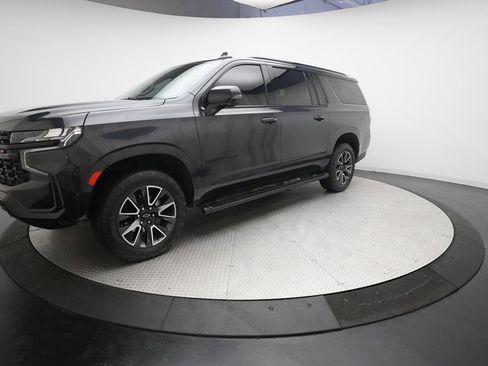 Used 2023 Chevrolet Suburban Z71 w/ Luxury Package AWD/4WD image 1