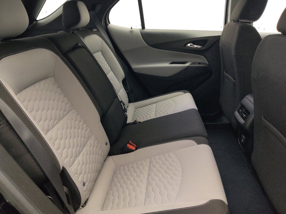 Used 2021 Chevrolet Equinox LS FWD image 19