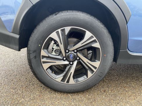 Used 2024 Subaru Crosstrek 2.0i Premium image 31