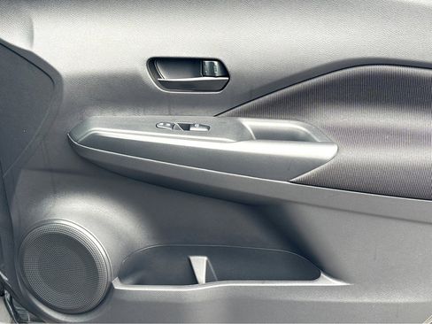 New 2025 Nissan Kicks Play S image 12
