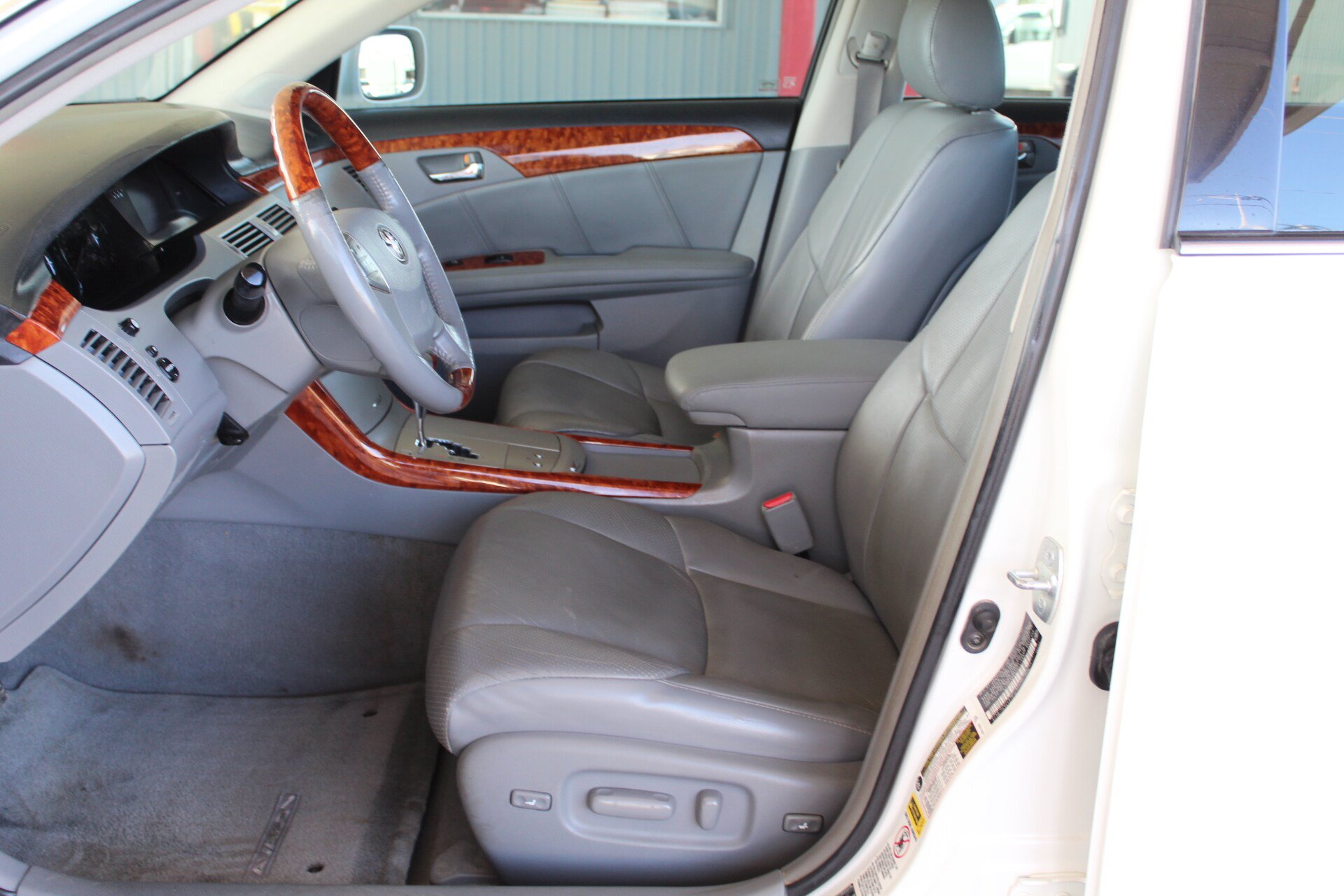Used 2007 Toyota Avalon Limited FWD image 27