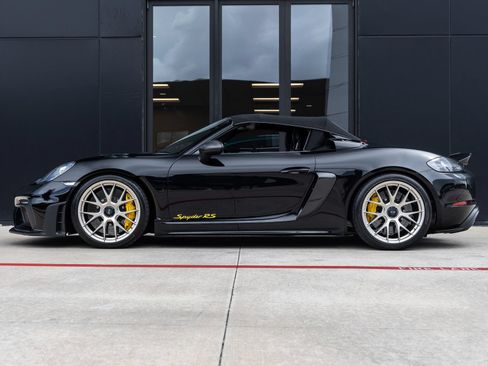 Certified 2024 Porsche 718 Boxster Spyder RS RWD image 2