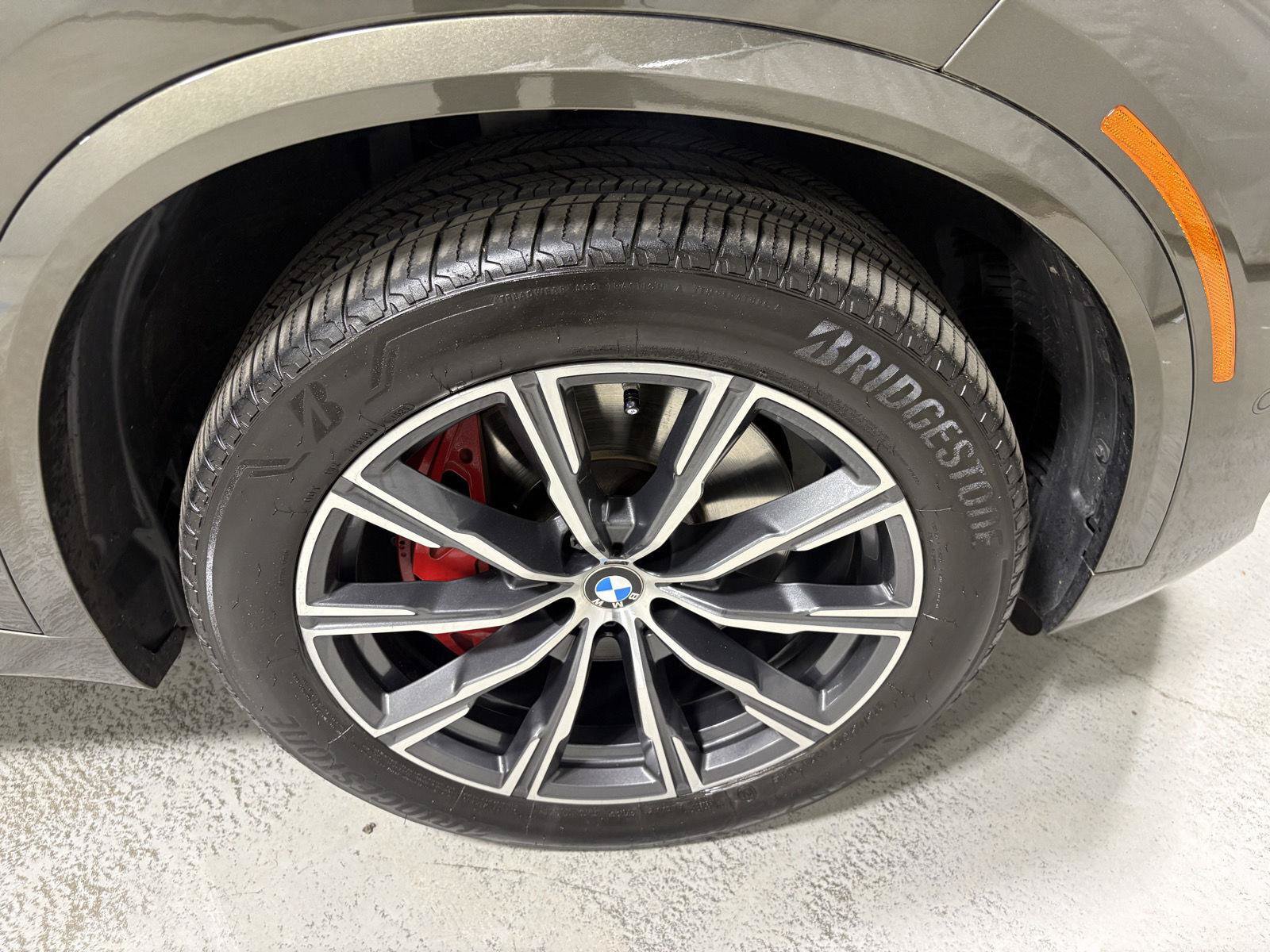 Used 2024 BMW X5 xDrive40i w/ M Sport Package AWD/4WD image 40