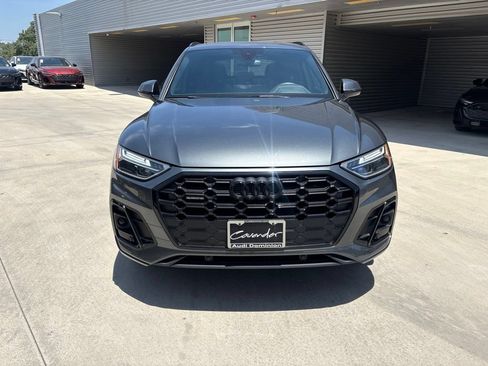 Used 2024 Audi Q5 2.0T Premium w/ Summer of Audi Package AWD/4WD image 2