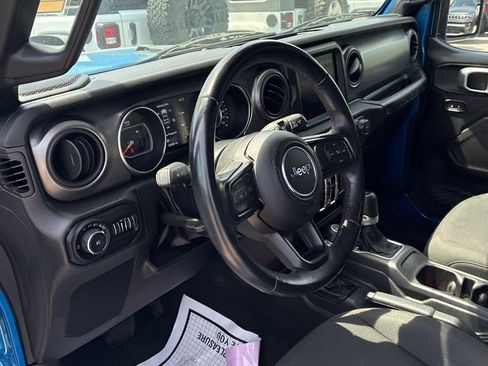 Used 2022 Jeep Wrangler Unlimited Sport AWD/4WD image 13