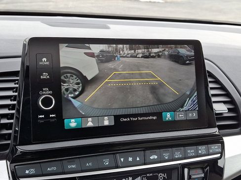 Certified 2025 Honda Odyssey Touring image 18