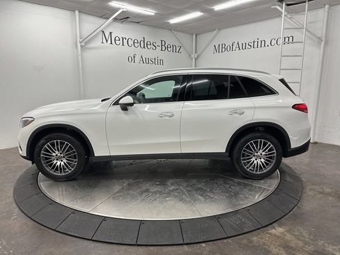 Used 2026 Mercedes-Benz GLC 300 4MATIC image 4