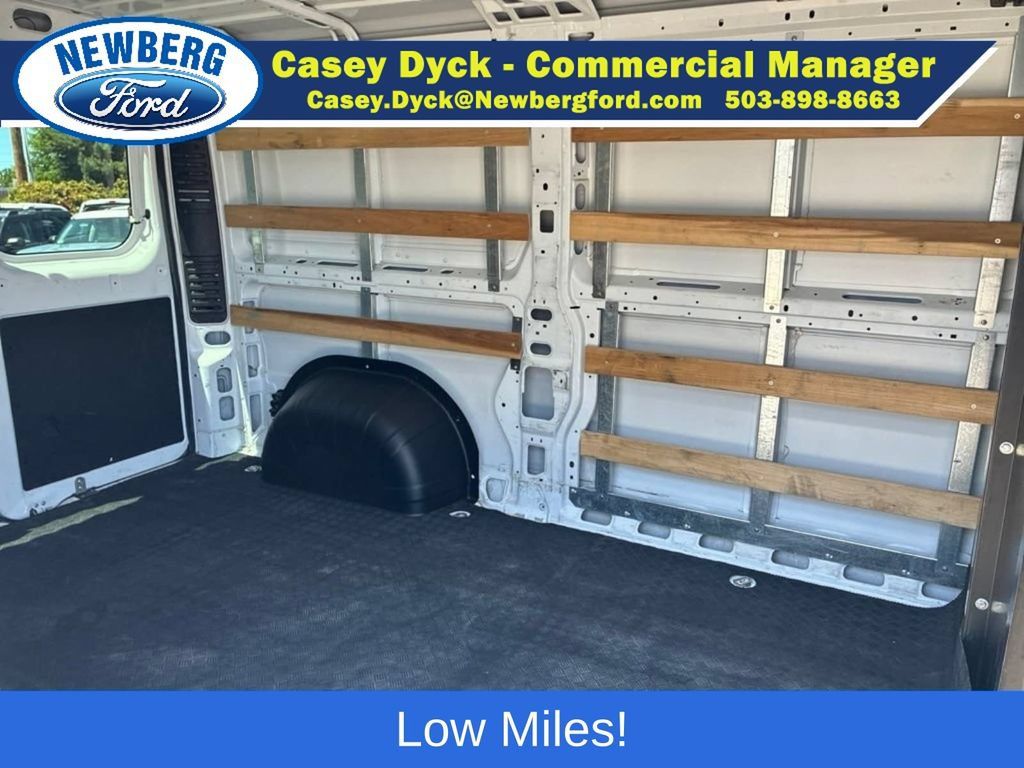 Used 2025 RAM ProMaster 2500 w/ U-Haul Equipment Group FWD image 9