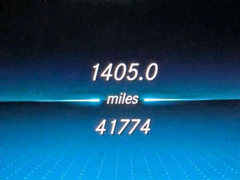 Used 2022 Mercedes-Benz GLC 300 image 11