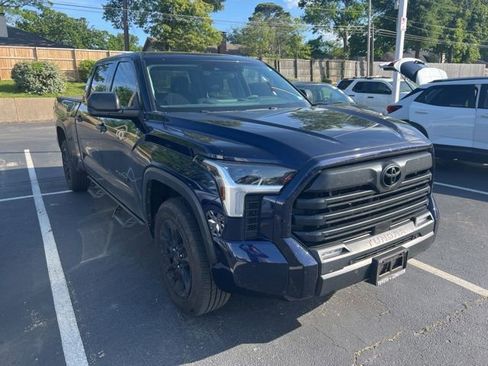Used 2022 Toyota Tundra SR5 image 1