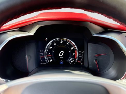 Used 2015 Chevrolet Corvette Z06 w/ 3LZ Preferred Equipment Group RWD image 13