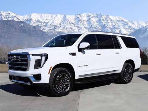 New 2026 GMC Yukon XL Elevation image 2