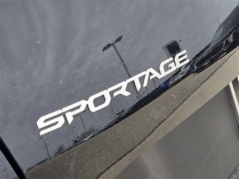 New 2026 Kia Sportage LX image 7