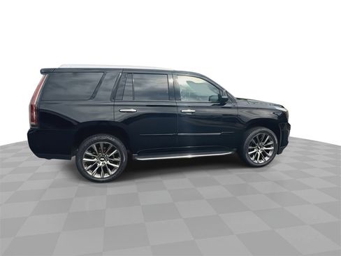 Certified 2020 Cadillac Escalade Luxury w/ Escalade Sport Edition image 9