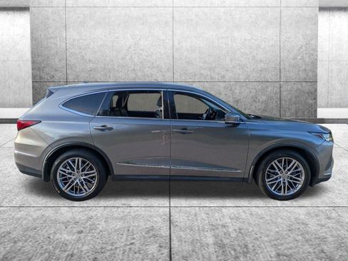 Used 2022 Acura MDX SH-AWD w/ Advance Package image 2