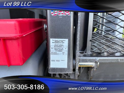 Used 2018 Ford Transit 150 XL image 44