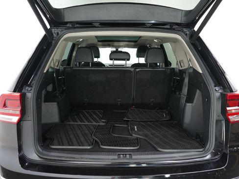 Used 2019 Volkswagen Atlas SEL R-Line AWD/4WD image 16