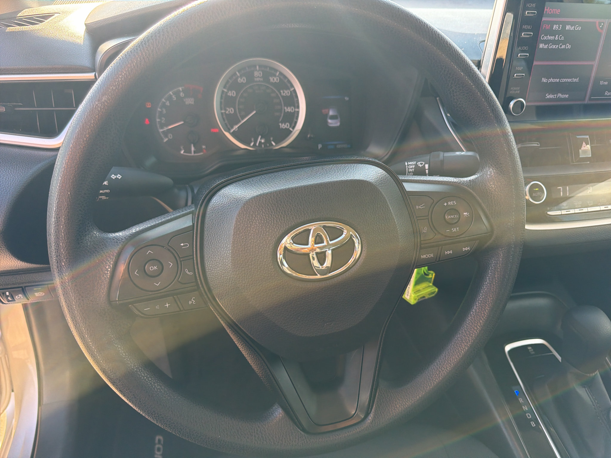 Used 2020 Toyota Corolla LE FWD image 15