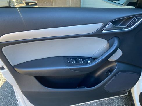 Used 2017 Audi Q3 2.0T Premium image 26