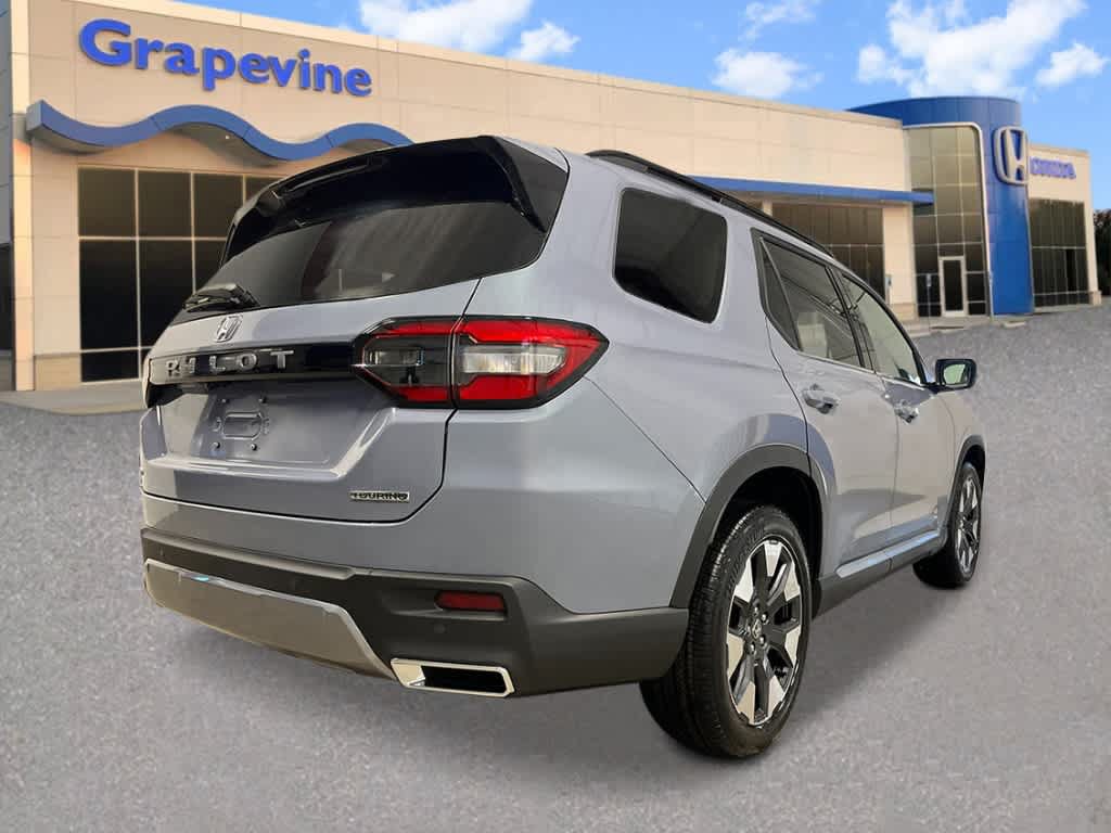 New 2026 Honda Pilot Touring image 5
