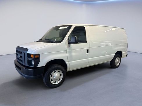 Used 2014 Ford E-150 and Econoline 150 w/ Power Group RWD image 3