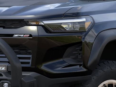 New 2026 Chevrolet Colorado ZR2 w/ Off-Road Front Bumper Package image 10