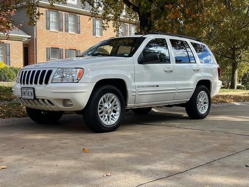 Used 2002 Jeep Grand Cherokee Limited image 2