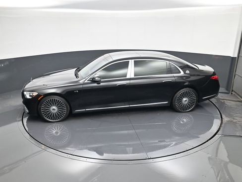Used 2023 Mercedes-Benz Maybach S 680 4MATIC image 31