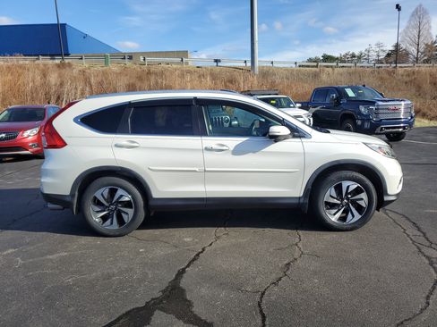 Used 2016 Honda CR-V Touring image 3