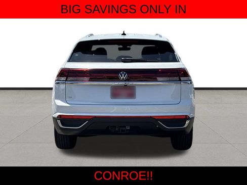 Used 2026 Volkswagen Atlas Cross Sport SE FWD image 6