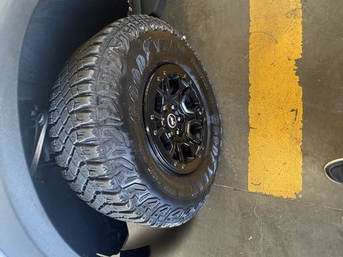 Used 2023 Ford Bronco Wildtrak AWD/4WD image 11