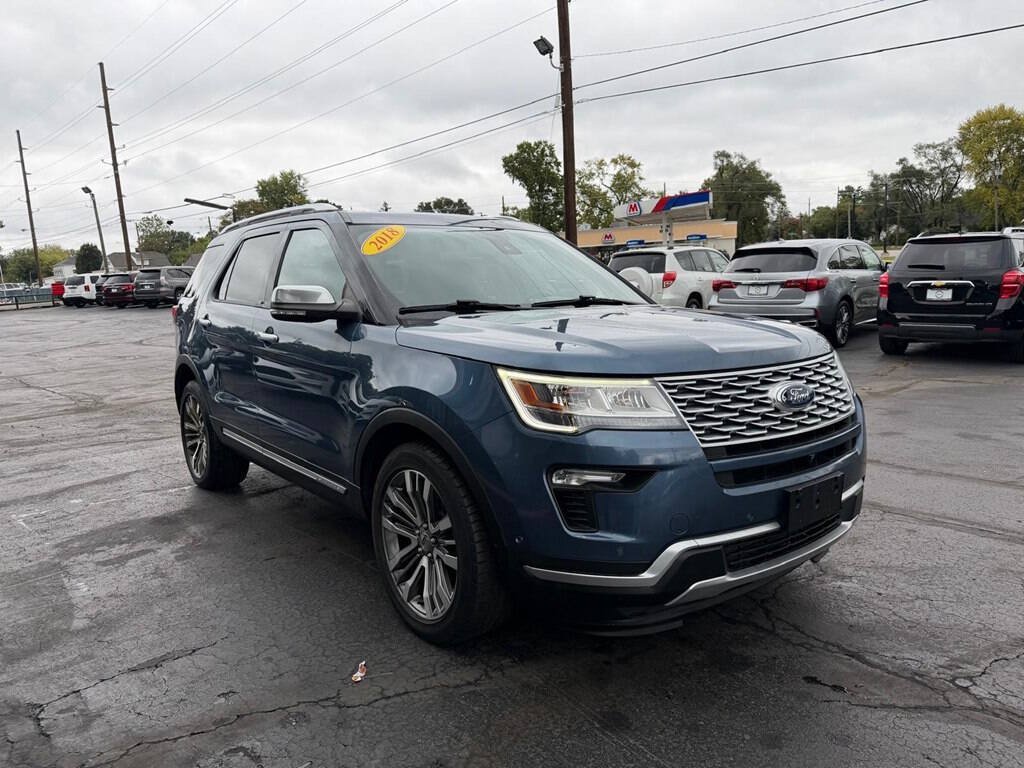 Used 2018 Ford Explorer Platinum AWD/4WD image 3