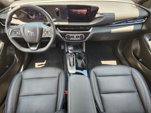 Used 2024 Buick Envista Sport Touring w/ Convenience I Package FWD image 9