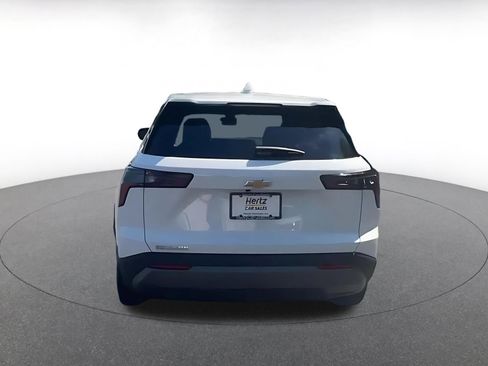 Used 2025 Chevrolet Equinox LT image 11