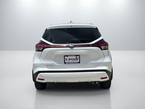 Used 2023 Nissan Kicks S FWD image 6
