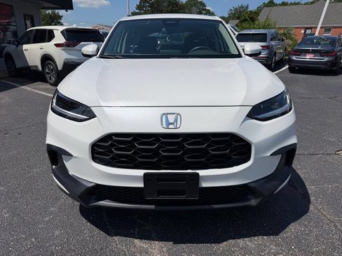 Used 2025 Honda HR-V LX image 3