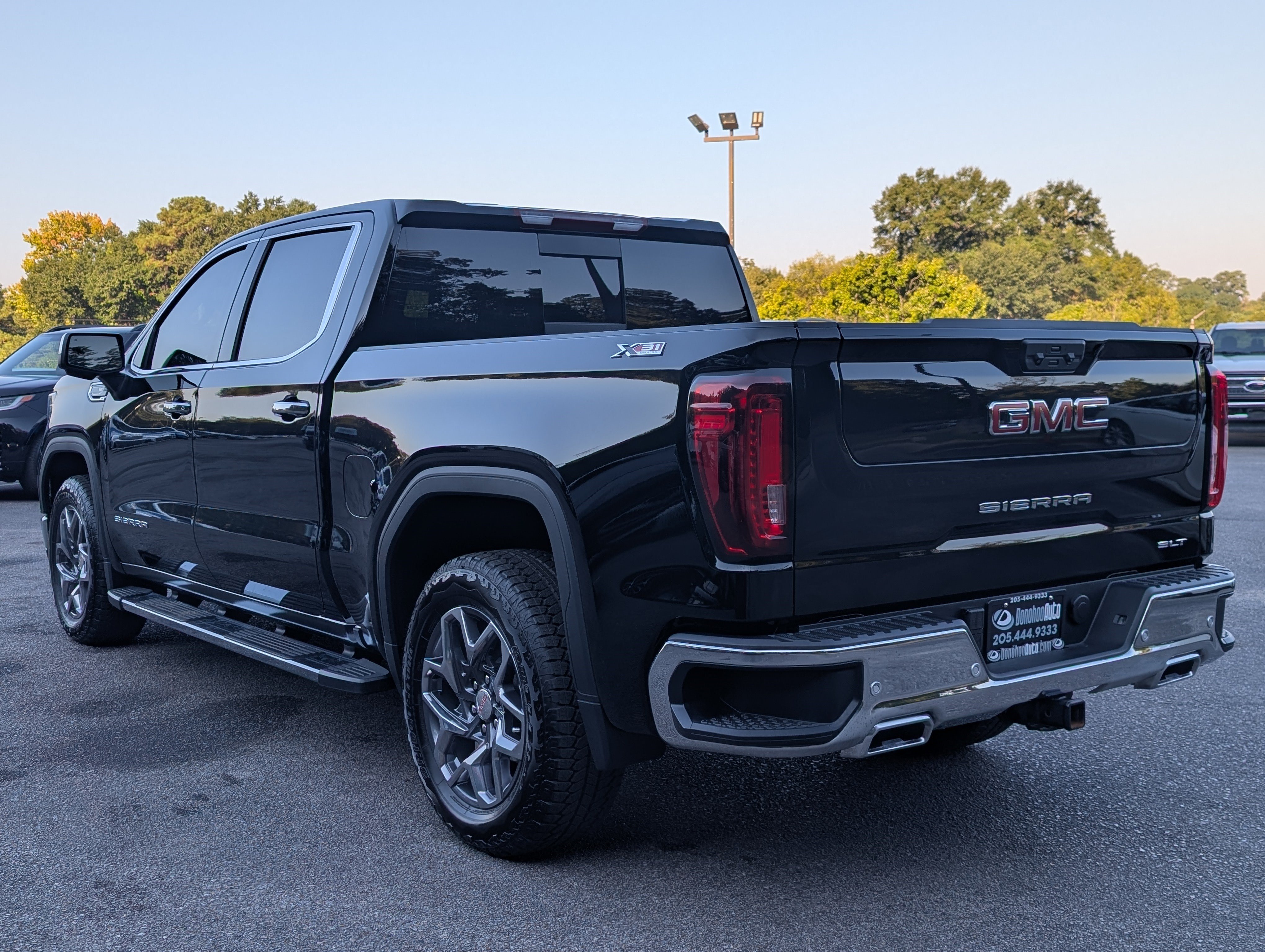 Used 2026 GMC Sierra 1500 SLT w/ SLT Premium Plus Package AWD/4WD image 7
