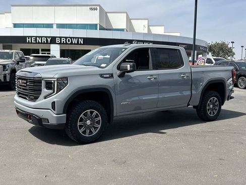 Used 2024 GMC Sierra 1500 AT4 w/ Technology Package image 4