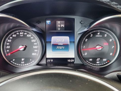 Used 2016 Mercedes-Benz C 300 Sedan w/ Surround View Package image 14