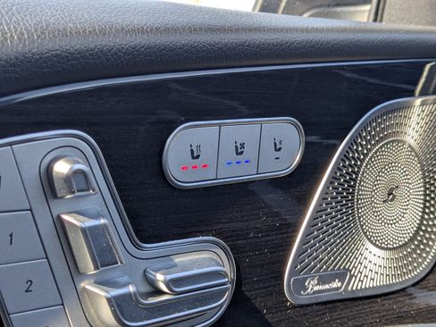 Used 2020 Mercedes-Benz GLS 450 4MATIC image 28