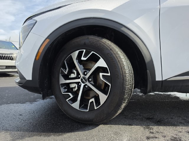 Used 2025 Kia Sportage EX FWD image 43