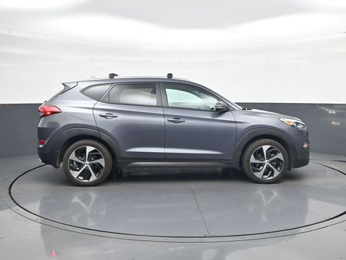 Used 2016 Hyundai Tucson Limited image 8