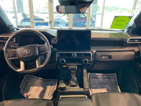Certified 2025 Toyota 4Runner Limited AWD/4WD image 28