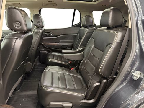 Used 2022 GMC Acadia Denali w/ Trailering Package AWD/4WD image 10