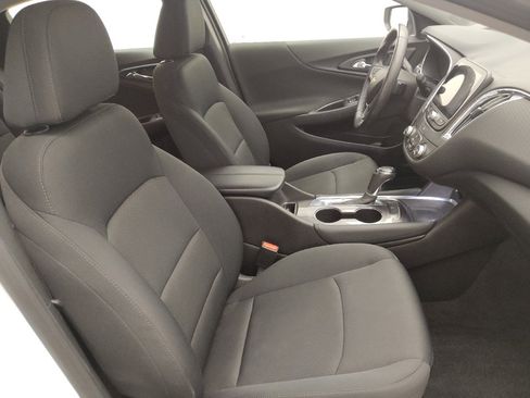 Used 2017 Chevrolet Malibu LT FWD image 21