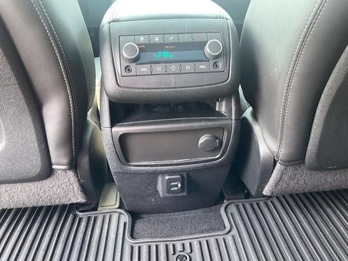Used 2017 Buick Enclave Leather w/ Enclave Sport Touring Edition AWD/4WD image 50