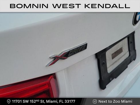 Used 2018 BMW 320i xDrive Sedan image 3