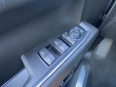 Used 2023 Chevrolet Silverado 1500 LT image 17
