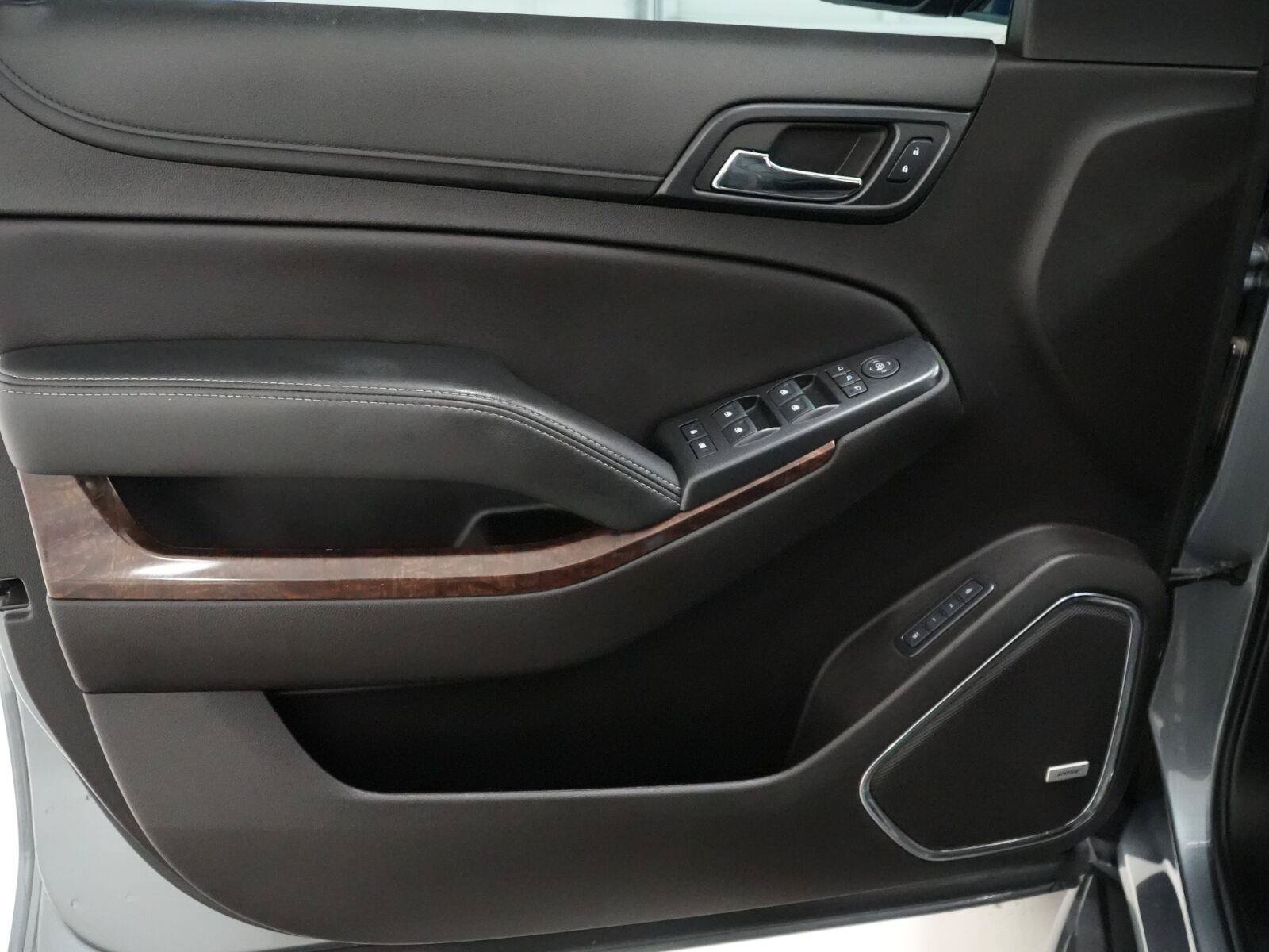 Used 2019 Chevrolet Tahoe LT RWD image 5