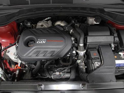 Used 2018 Hyundai Santa Fe Sport image 23